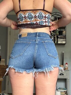 Curve Love Abercrombie & Fitch High Rise Short size 25/0